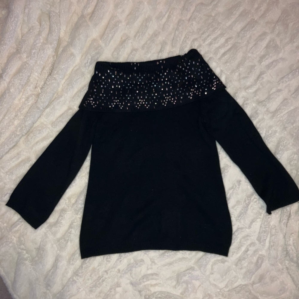 LNWOT Off the Shoulder embroidered Sweater
